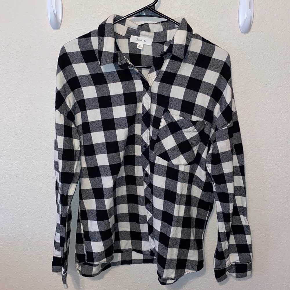 🖤Black and White Flannel